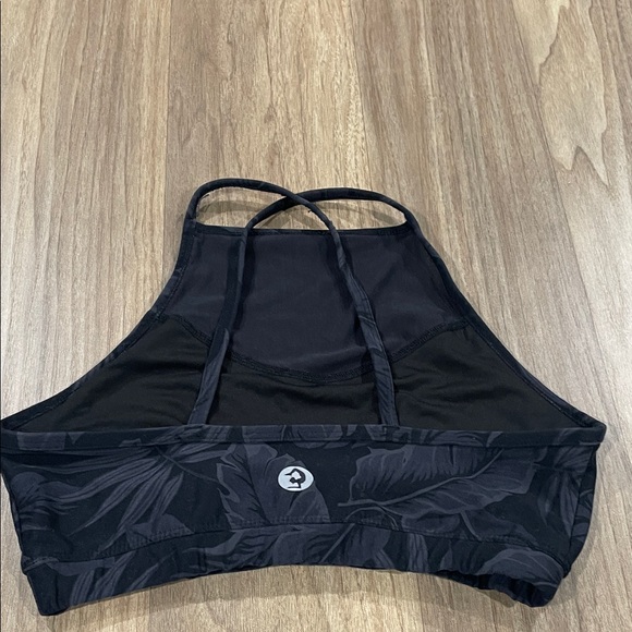 Danskin Black Leaf Pattern Halter Top - Picture 2 of 2